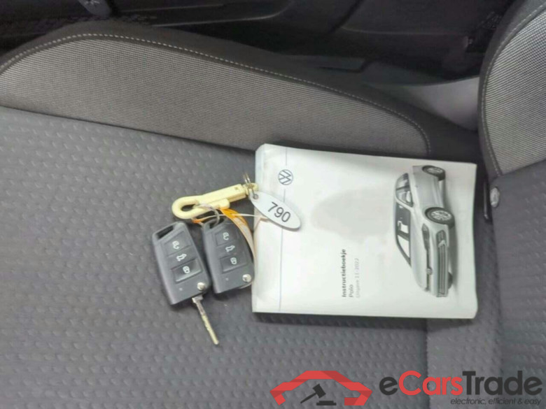 VOLKSWAGEN POLO 1.0 TSI Life Bns #5