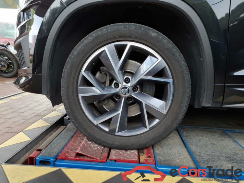 Skoda Kodiaq (NS)(2016->) DE - SUV5 2.0 TDI EU6d, Sportline 4x4, (Facelift) 2021 - 2023 #4