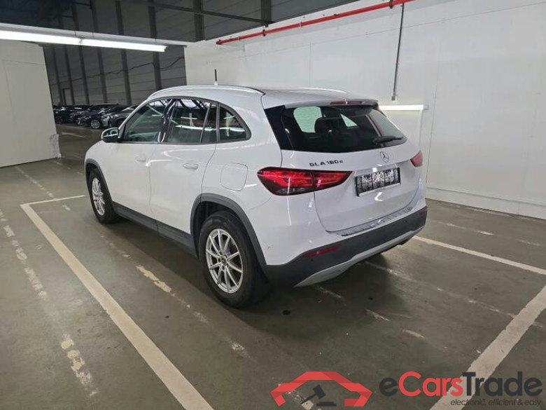 Mercedes GLA GLA GLA 180 d Business Solution 85kW/116pk  5D/P Auto-8 #3