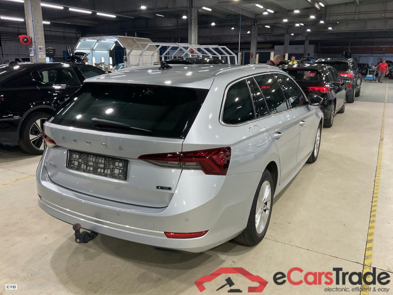 SKODA OCTAVIA COMBI 1.0 TSI MHEV 81KW DSG CLEVER #4