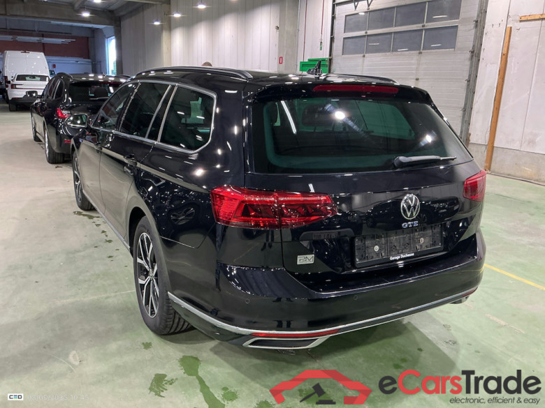 VOLKSWAGEN PASSAT VARIANT 1.4 TSI MSQ VARIANT GTE BUSINESS #3