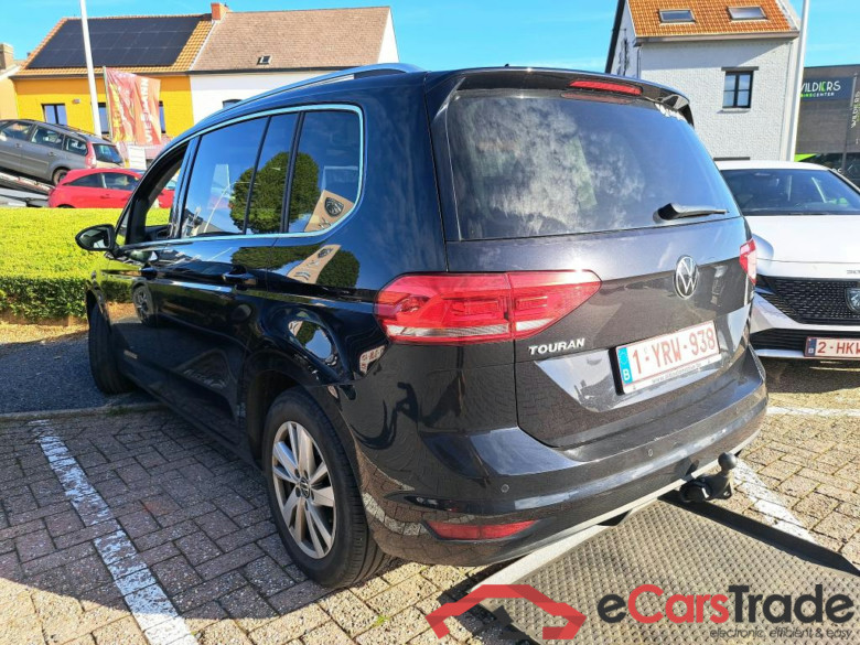 VOLKSWAGEN TOURAN 1.5 TSI HIGHLINE #3