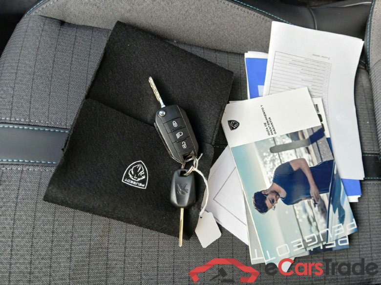 PEUGEOT 2008 / 2019 / 5P / todoterreno Allure Pack Puretech 100 S&S 6 Vel. MAN (Partners) #5
