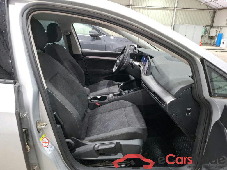 Volkswagen Golf 2.0 TDi Life 2PL LED Virtual ACC Navi KeylessGo Camera Klima PDC ... #6