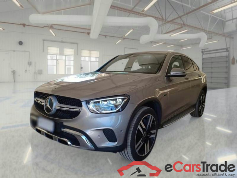 Mercedes GLC 300e Coupe Plug-In Hybrid 4Matic Aut. Pano LED Navi Sport-Leather KeylessGo Camera Klima PDC ...