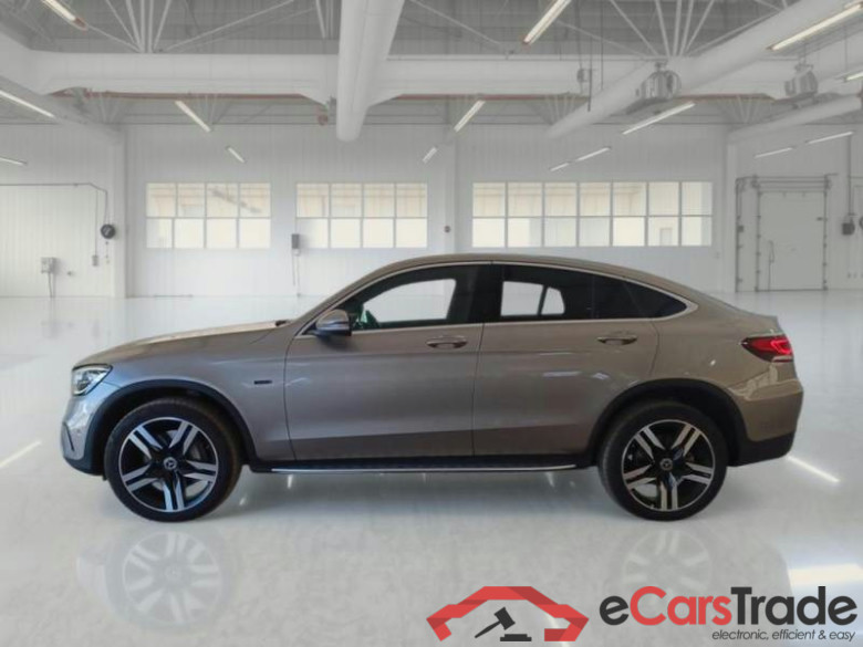 Mercedes GLC 300e Coupe Plug-In Hybrid 4Matic Aut. Pano LED Navi Sport-Leather KeylessGo Camera Klima PDC ... #4