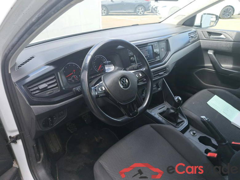 VOLKSWAGEN Polo / 2017 / 5P / berlina con portón Edition 1.0 59kW (80CV) #3
