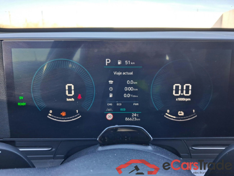 HYUNDAI Kona / 2023 / 5P / todoterreno 1.6 GDI HEV Maxx DCT #4