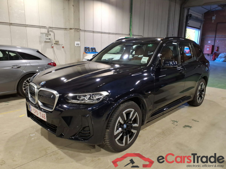 BMW IX3 80KWH AUTO