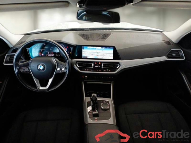 BMW SERIE 3 / 2018 / 5P / STATION WAGON 318D TOURING #3