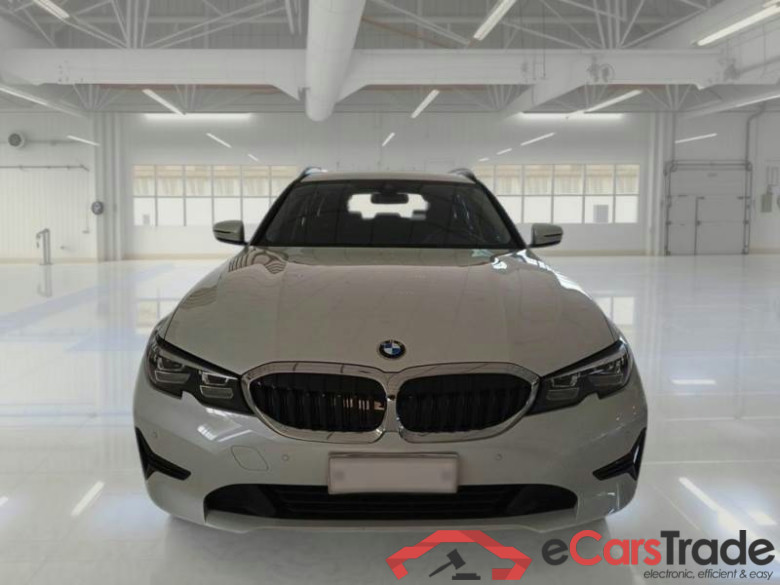 BMW SERIE 3 / 2018 / 5P / STATION WAGON 318D TOURING #5