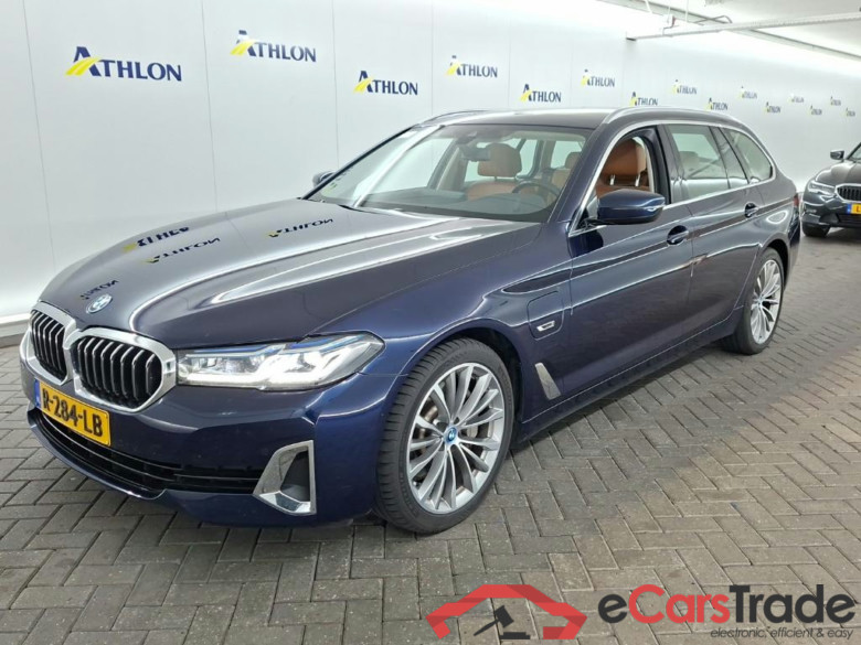 BMW 5-serie Touring 530e Business Edition Plus 5D 215kW #1