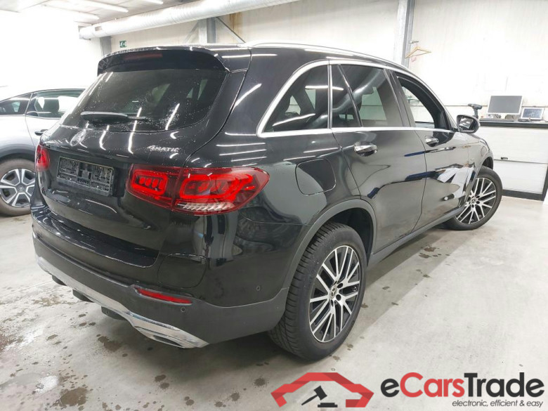 MERCEDES - MER GLC 300 de 4MATIC 306PK DCT Business Solution & Pack Plus & Pack Luxury With 19 Inch & Pano Roof  * HYBRID * #2