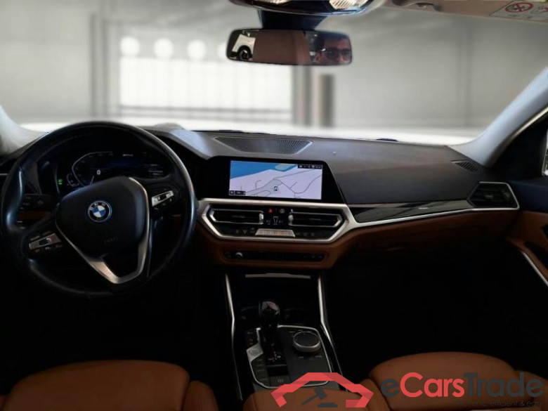 BMW SERIE 3 / 2018 / 5P / STATION WAGON 330E XDRIVE BUSINESS ADVAN. TOURING AUTO #3