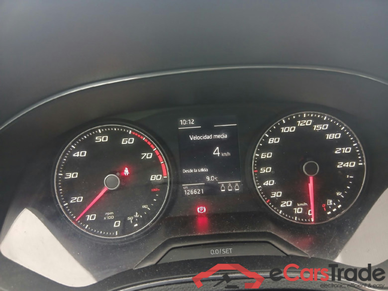 SEAT Arona / 2017 / 5P / todoterreno 1.0 TSI 70kW (95CV) Style Ecomotive #4