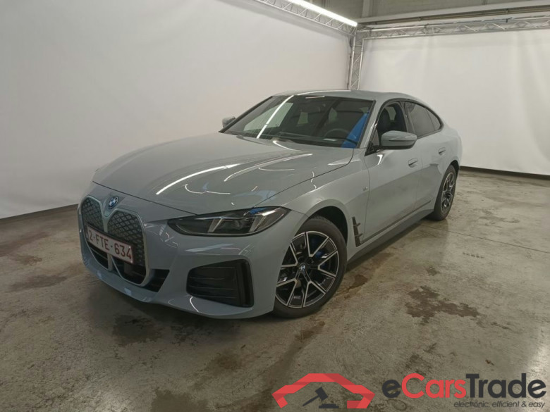 BMW i4 eDrive35 5d (nieuwe plaat 2KAF206)