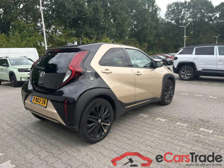 TOYOTA Aygo X 1.0 VVT-i MT Premium #4