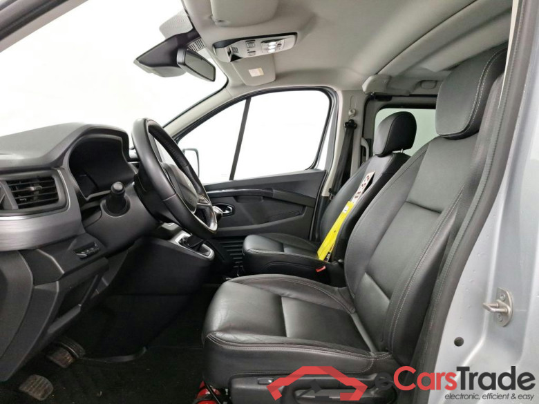 RENAULT TRAFIC 2.0 DCI 110KW SPACECLASS LWB #5