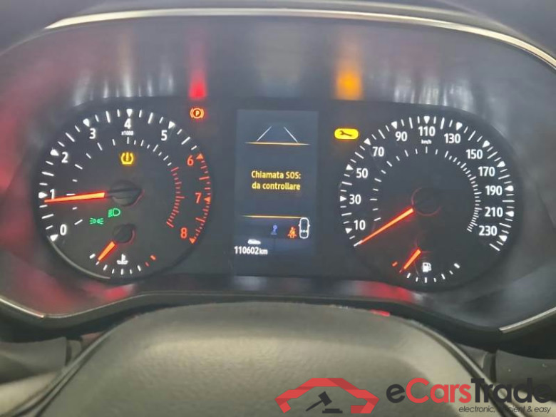 RENAULT CLIO / 2019 / 5P / BERLINA 1.0 TCE 74KW GPL BUSINESS #4
