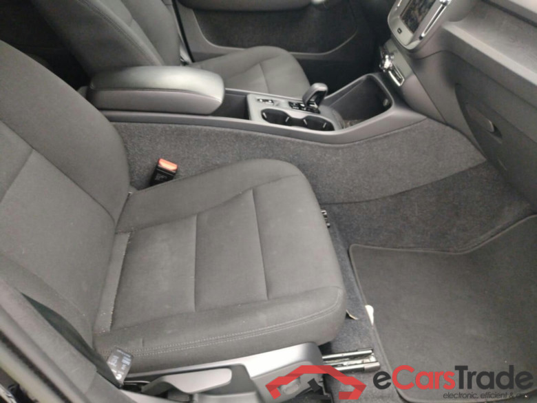 VOLVO XC40 1.5 T2 ESSENTIAL AUT #5