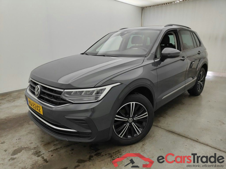 VOLKSWAGEN TIGUAN DIESEL - 2021 2.0 TDI 150 SCR 4Motion Life BMT DSG 5d #1