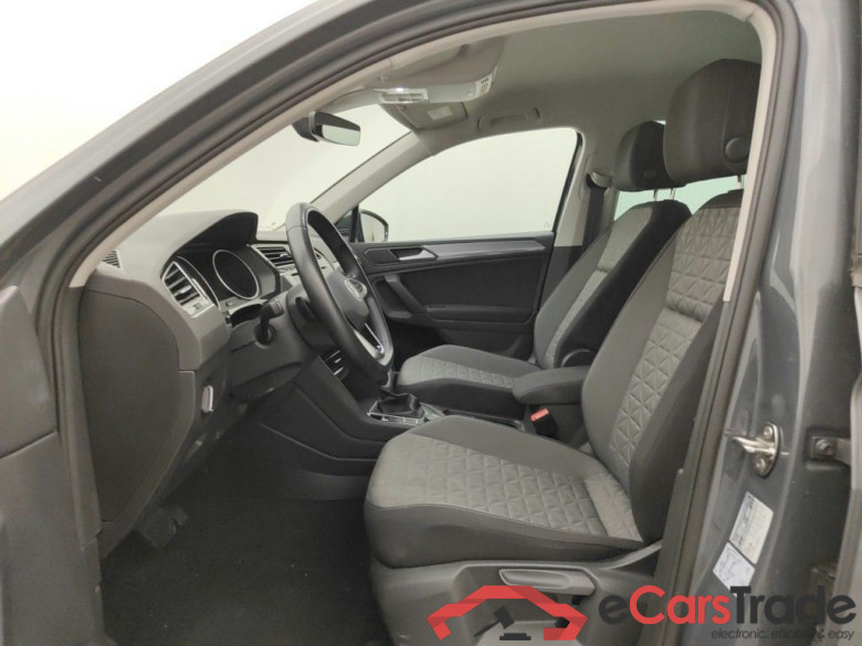 VOLKSWAGEN TIGUAN DIESEL - 2021 2.0 TDI 150 SCR 4Motion Life BMT DSG 5d #3