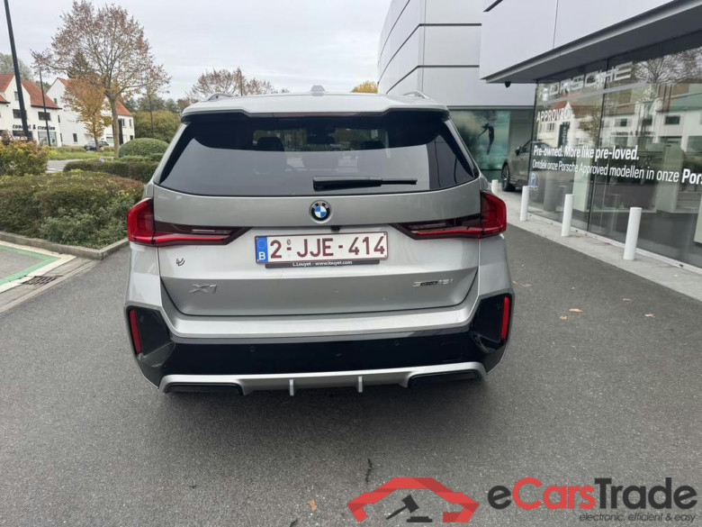 BMW X1 (U11) 1.5iA sDrive18 #6
