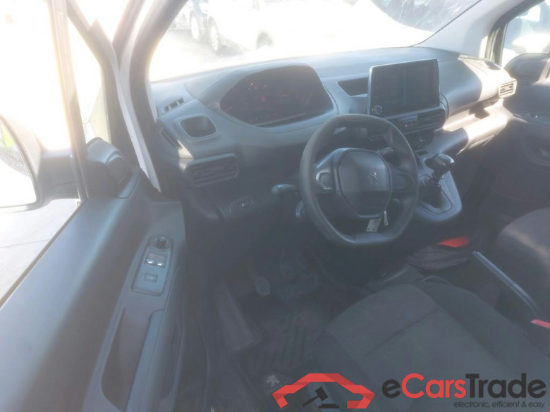PEUGEOT Partner / 2018 / 3P / furgón derivado de turismo Pro Standard 600kg BlueHDi 73kW #3