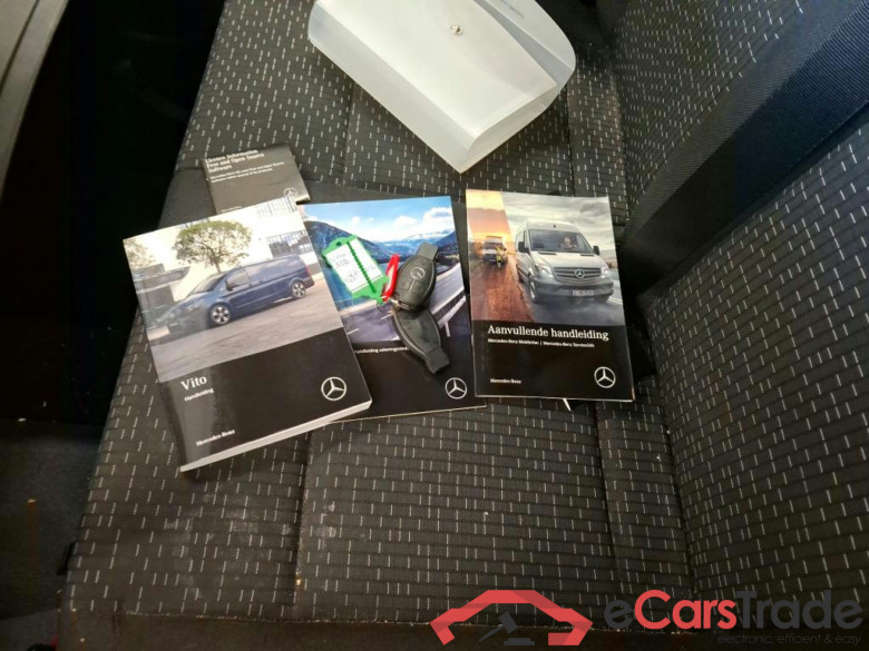 Mercedes-Benz Vito 110CDI Functional XL 4d #4