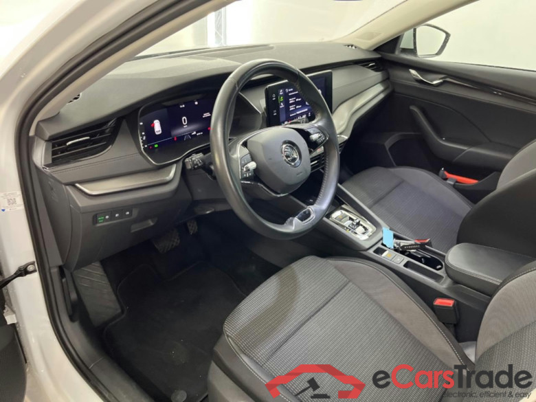 SKODA OCTAVIA COMBI 1.5 e-TSI Business Edition #5