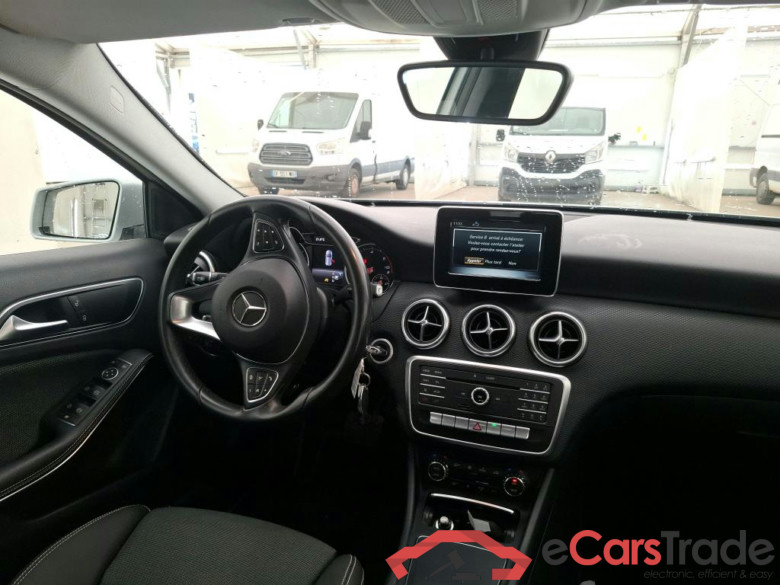 MERCEDESBENZ Classe A Berline 5p Berline A 200 d Business Edition BA7 #5