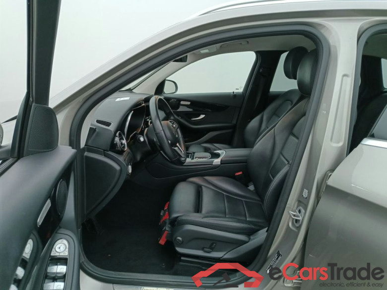 Mercedes-Benz GLC GLC 300 de Business Solution 4MATIC 5d #3