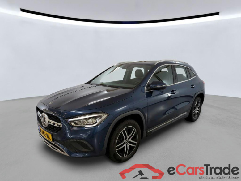MERCEDES-BENZ GLA-klasse 118 kW #1