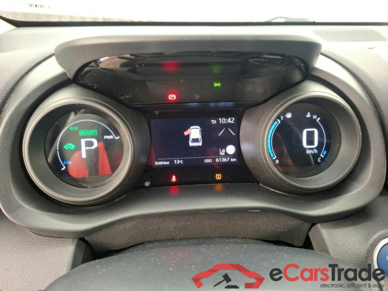 TOYOTA Yaris Cross Hybride / 2021 / 5P / SUV 1.5 HYBRID 116H DYNAMIC BUSINESS BEY AWD #6