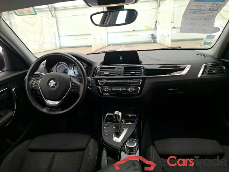 BMW Série 1 5p Berline 118i BVA8 Business Design #5