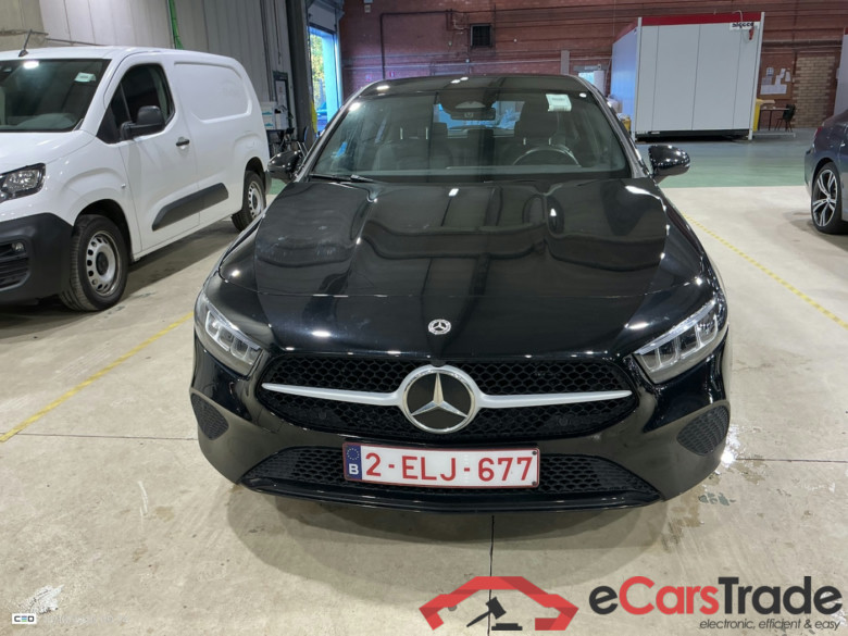 MERCEDES-BENZ A-CLASS 1.3 A 250 E BUSINESS LINE DCT #2