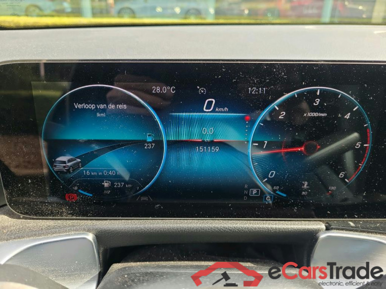 MERCEDES-BENZ GLB 2.0 GLB 180 D BUSINESS SOLUTION #1