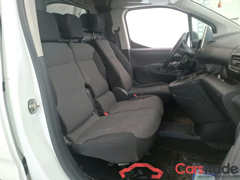 TOYOTA Proace City / 2019 / 4P / Fourgonnette 1.2 Long 110 VVT-i Business #6