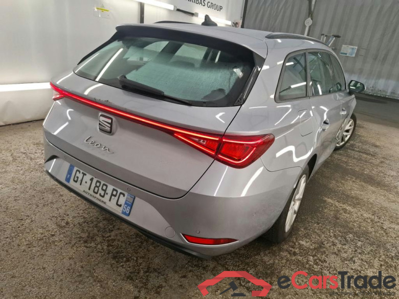 SEAT Leon Sportstourer / 2020 / 5P / Break 1.0 eTSI 110 DSG S&S Business #3