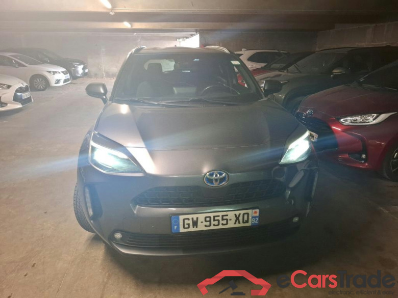 TOYOTA Yaris Cross Hybride / 2021 / 5P / SUV 1.5 HYBRID 116H DESIGN AWD AUTO #1