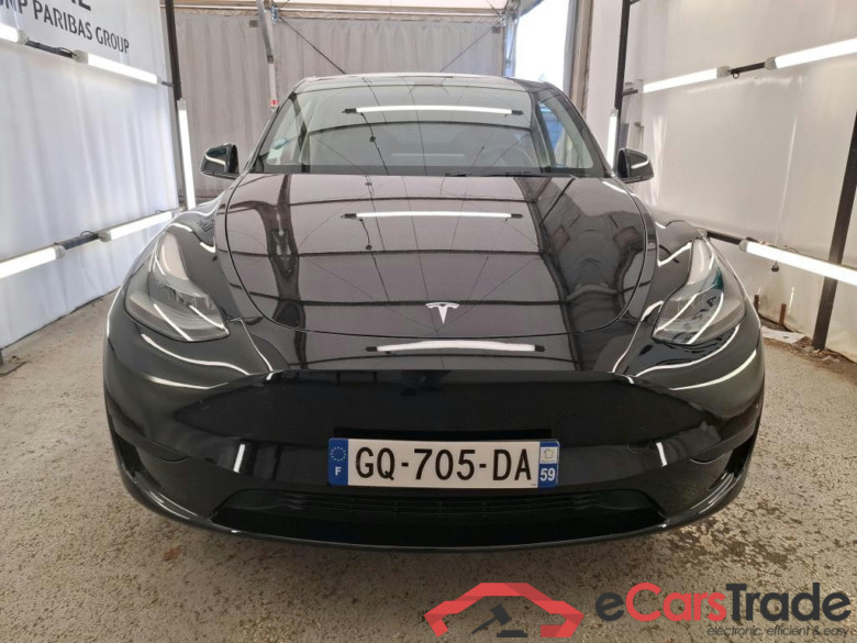 TESLA Model Y / 2021 / 5P / SUV RWD #1