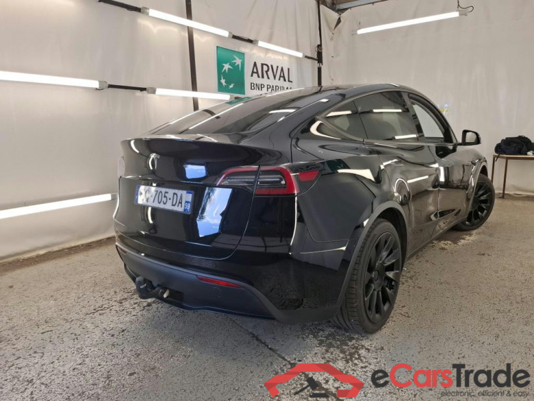 TESLA Model Y / 2021 / 5P / SUV RWD #6